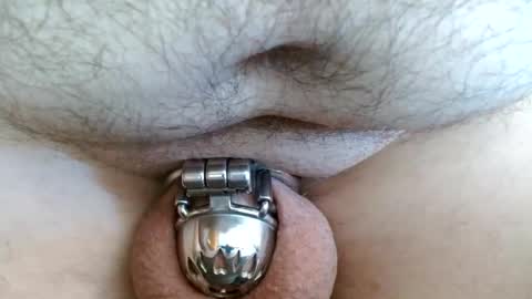 Submissive Boi Pussy online show from 5, 6, 2026