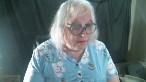 Snapshot of sissydianetx chatting on 3, 1, 2025 Sissy Diane online show from 3, 1, 2025