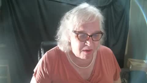 Snapshot of sissydianetx chatting on 7, 2, 2025 Sissy Diane online show from 7, 2, 2025