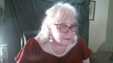 Snapshot of sissydianetx chatting on 25, 9, 2025 Sissy Diane online show from 25, 9, 2025