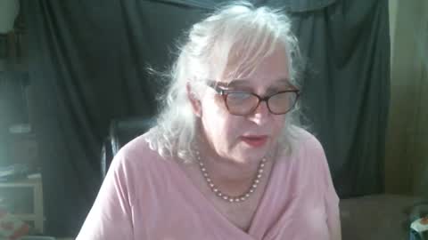 Snapshot of sissydianetx chatting on 16, 10, 2025 Sissy Diane online show from 16, 10, 2025