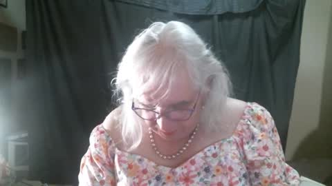 Snapshot of sissydianetx chatting on 1, 11, 2025 Sissy Diane online show from 1, 11, 2025