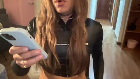 sarasissy6969 online show from 15, 6, 2026