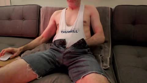 Snapshot of skibumz chatting on 13, 12, 2024 Skibumz online show from 13, 12, 2024