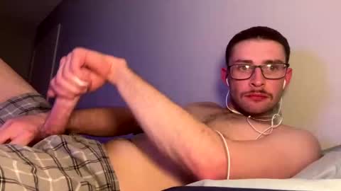 Snapshot of skinndick214 chatting on 26, 9, 2025 daddy online show from 26, 9, 2025