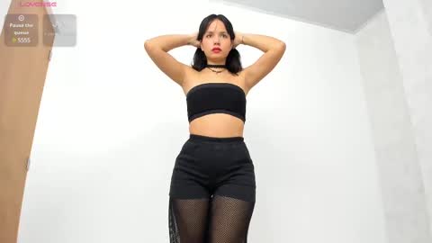 Snapshot of skinny_isabela chatting on 1, 3, 2025 Isabela online show from 1, 3, 2025