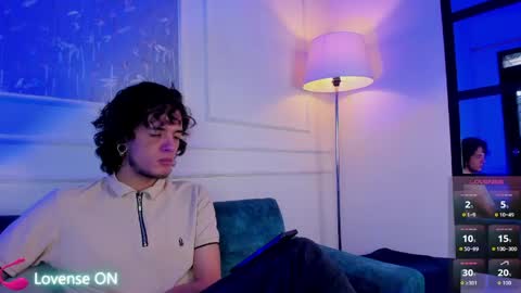 Snapshot of skinny_mac_ chatting on 11, 5, 2026 Mac online show from 11, 5, 2026