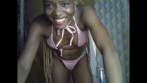 Snapshot of skinnybeauty1 chatting on 6, 8, 2026 Linda independent model online show from 6, 8, 2026