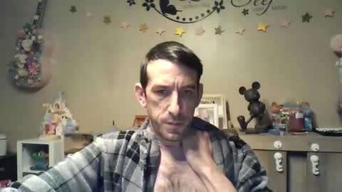 Snapshot of skinnybigcock2 chatting on 1, 2, 2026 SkinnyBigCock2 online show from 1, 2, 2026