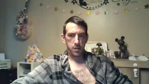 SkinnyBigCock2 online show from 3, 5, 2026