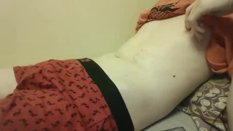 Snapshot of skinnycuteman chatting on 19, 9, 2025 skinnycuteb0y online show from 19, 9, 2025