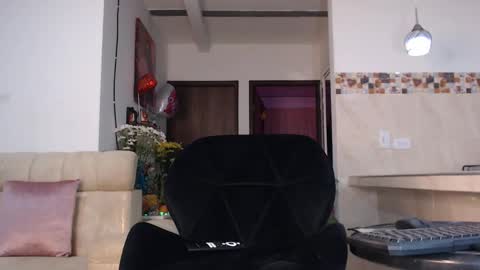 Snapshot of skinnyflak7 chatting on 5, 10, 2025 jesica online show from 5, 10, 2025