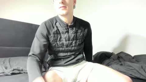 skinnyguywithbigd online show from 3, 12, 2025