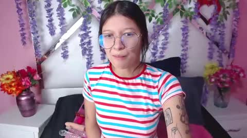  SKINNYHORNY   online show from 28, 1, 2025