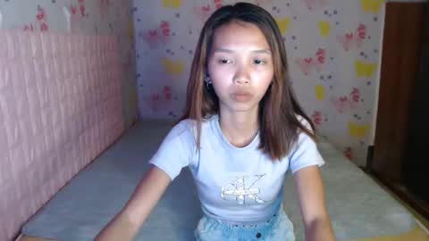 Snapshot of skinnyirisbunny chatting on 10, 10, 2025 skinnyirisbunny online show from 10, 10, 2025
