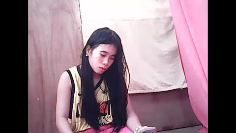 Snapshot of skinnypinay318706 chatting on 2, 12, 2024 Skinnypinay318706 online show from 2, 12, 2024