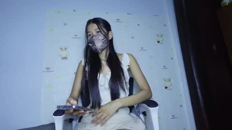 skinnythai4u online show from 27, 4, 2026