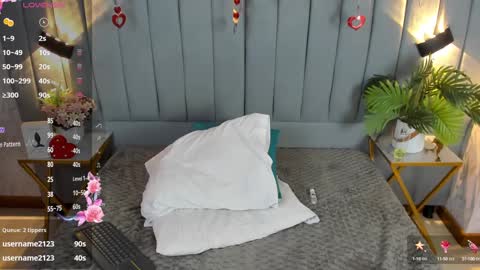 Snapshot of sky_fox_1 chatting on 3, 2, 2025 STIVEN online show from 3, 2, 2025