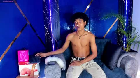 Snapshot of sky_walkerss chatting on 7, 6, 2026 sky_walkerss online show from 7, 6, 2026
