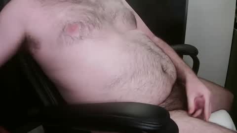 Snapshot of skygreen9456 chatting on 4, 1, 2025 skygreen9456 online show from 4, 1, 2025