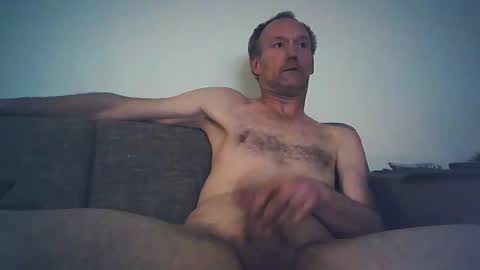 Snapshot of skylab78 chatting on 21, 2, 2025 MadOteC online show from 21, 2, 2025