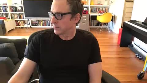 Snapshot of skyline3371 chatting on 3, 12, 2025 Skyline3371 online show from 3, 12, 2025