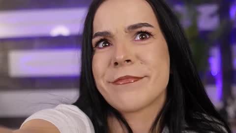 Snapshot of skymusee_ chatting on 9, 2, 2026 Chris online show from 9, 2, 2026