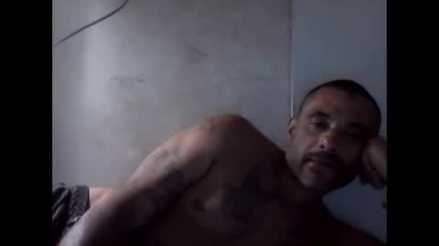 Snapshot of slickstre chatting on 25, 5, 2026 slickstre online show from 25, 5, 2026