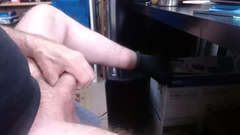 sliderguy699 online show from 14, 2, 2026