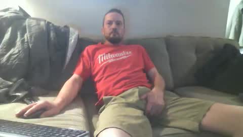 Snapshot of slim4beardad chatting on 5, 11, 2025 masc slim dude for bears online show from 5, 11, 2025