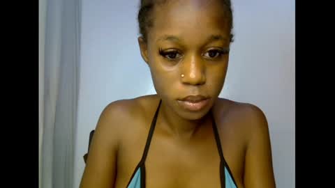 Snapshot of slim_candy12 chatting on 15, 7, 2026 Lily online show from 15, 7, 2026