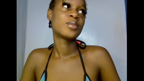 Snapshot of slim_candy12 chatting on 16, 7, 2026 Lily online show from 16, 7, 2026