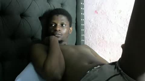 Snapshot of slim_long01 chatting on 13, 1, 2025 slim long01 online show from 13, 1, 2025