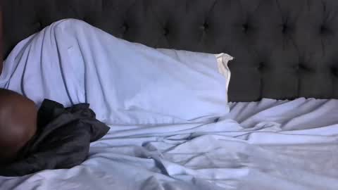 Snapshot of slim_long01 chatting on 15, 2, 2025 slim long01 online show from 15, 2, 2025