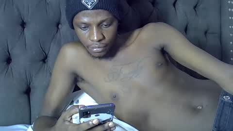 Snapshot of slim_long01 chatting on 4, 10, 2025 slim long01 online show from 4, 10, 2025