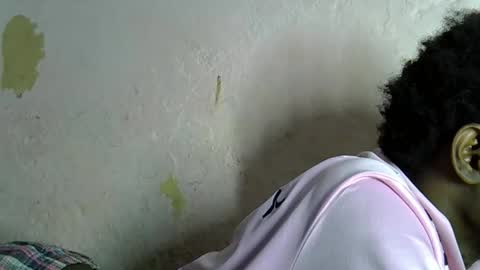 Snapshot of slim_long01 chatting on 23, 10, 2025 slim long01 online show from 23, 10, 2025