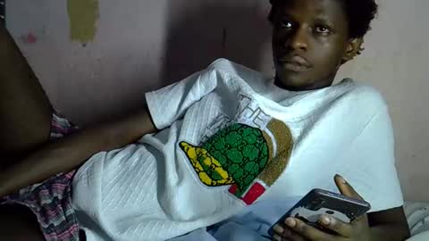 Snapshot of slim_long01 chatting on 29, 10, 2025 slim long01 online show from 29, 10, 2025