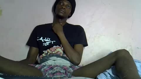 Snapshot of slim_long01 chatting on 30, 10, 2025 slim long01 online show from 30, 10, 2025