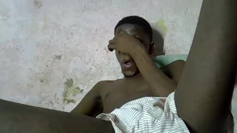 Snapshot of slim_long01 chatting on 29, 11, 2025 slim long01 online show from 29, 11, 2025