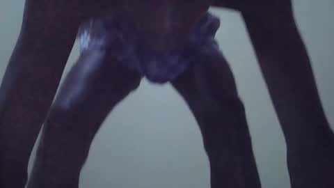 Snapshot of slim_long01 chatting on 5, 12, 2025 slim long01 online show from 5, 12, 2025