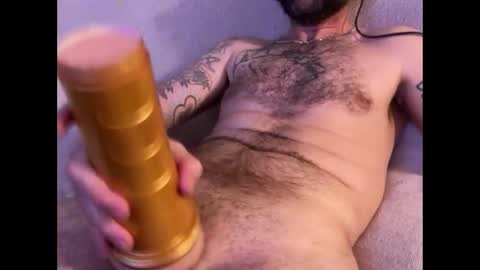 Snapshot of slipperyrichard_420 chatting on 24, 12, 2024 slipperyrichard_420 online show from 24, 12, 2024