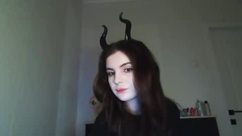 sloomonata online show from 3, 11, 2025