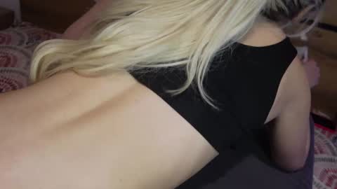 Snapshot of sloppy_slut_420 chatting on 14, 10, 2025 Stiven and Laura online show from 14, 10, 2025