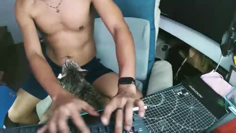 slothfully online show from 24, 9, 2025