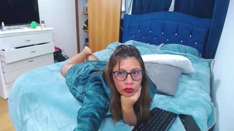 Snapshot of slutdirty1xxx chatting on 21, 9, 2025 Slutdirtyxxx online show from 21, 9, 2025