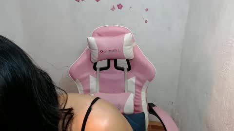 Snapshot of slutty_classyxx chatting on 6, 2, 2025 Lovie online show from 6, 2, 2025