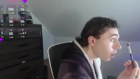 Natsu online show from 17, 3, 2026