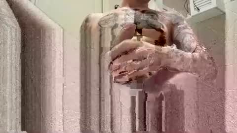 smallone8825 online show from 11, 1, 2025