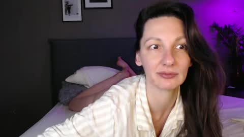 Anna no bbbbybybbabebyy just Anna. And dont call me mom please. online show from 3, 3, 2025
