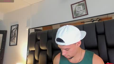 Snapshot of smiith_jade chatting on 20, 12, 2025 Jade Smiith online show from 20, 12, 2025